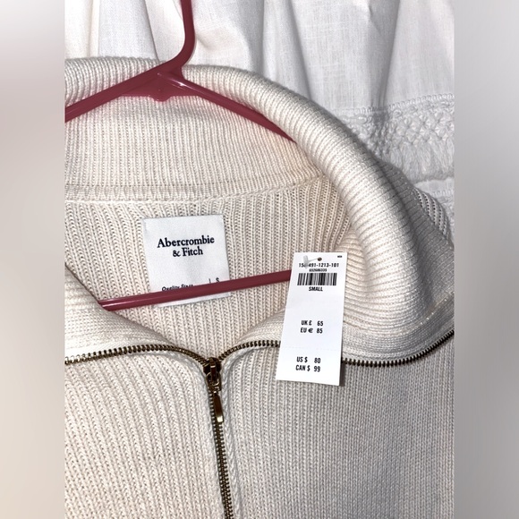 Abercrombie cream zip up sweater with tags - Picture 4 of 4